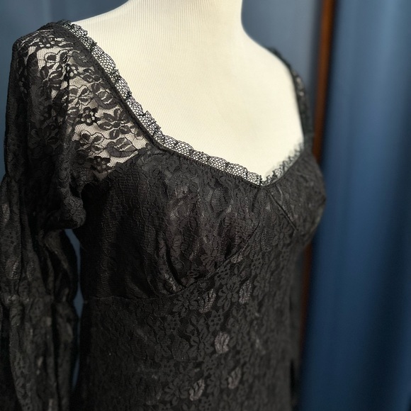 Black Lace Off Shoulder Drape Sleeve Dress - Picture 6 of 10